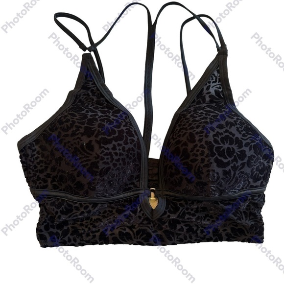 Victoria secret pink breaker in a size 34 B or size M used in a excellent - Picture 1 of 5